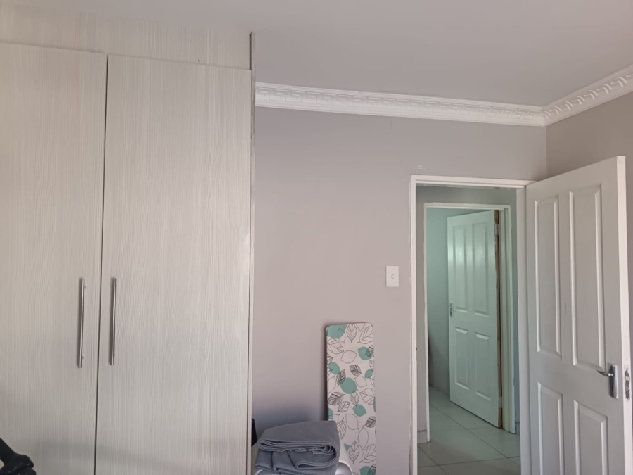 3 Bedroom Property for Sale in Roodepan Northern Cape